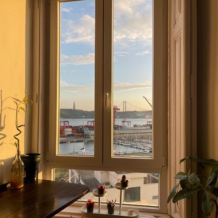 Embassy Arriaga Private Elegance Rooms In Stylish Shared Apartment Lisboa Ngoại thất bức ảnh