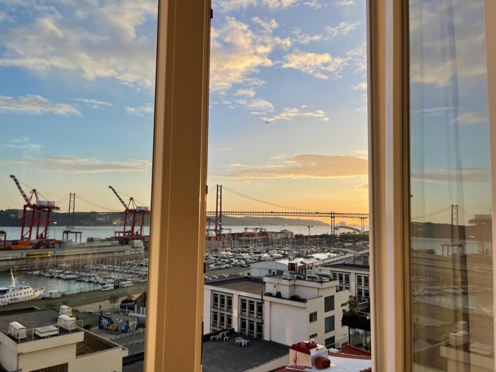 Embassy Arriaga Private Elegance Rooms In Stylish Shared Apartment Lisboa Ngoại thất bức ảnh